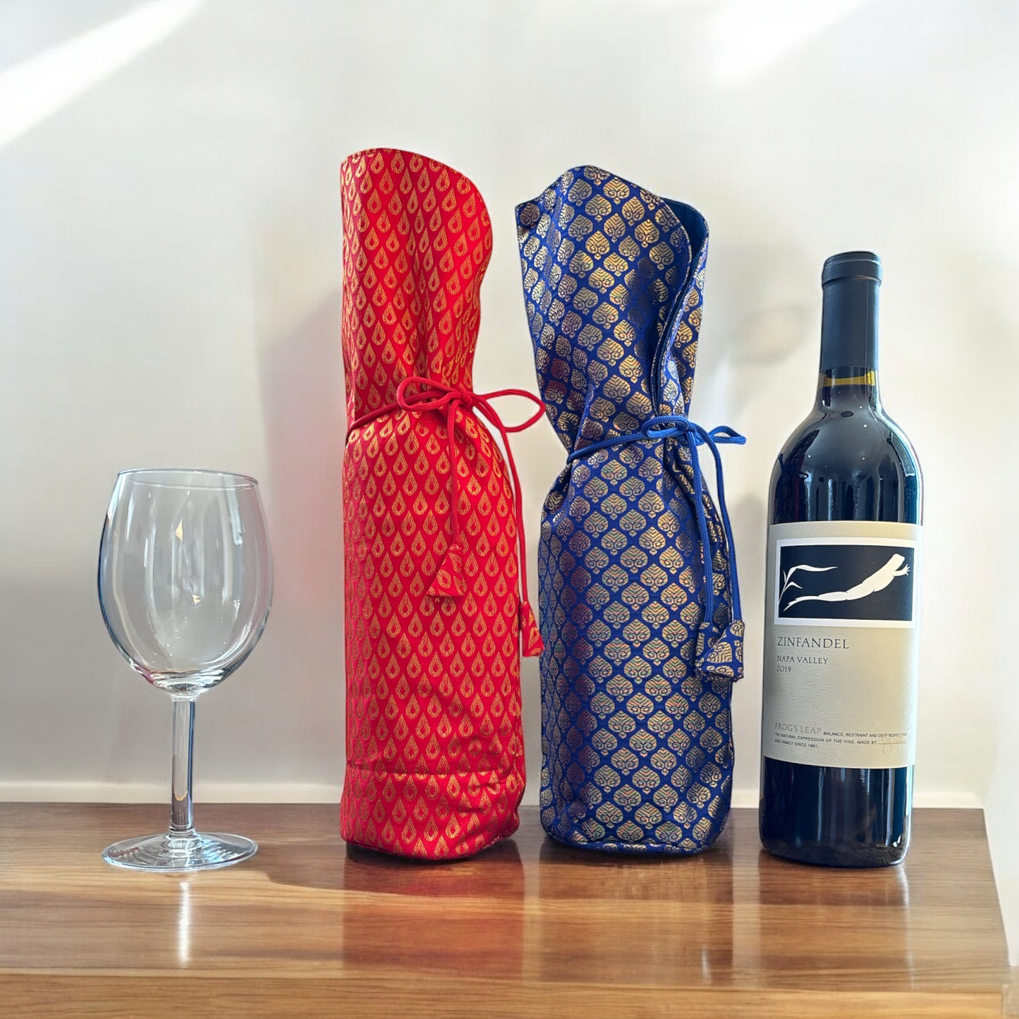 Premium Handmade Wine/Drink Bottle Gift Bag with Brocade fabric - Regular size