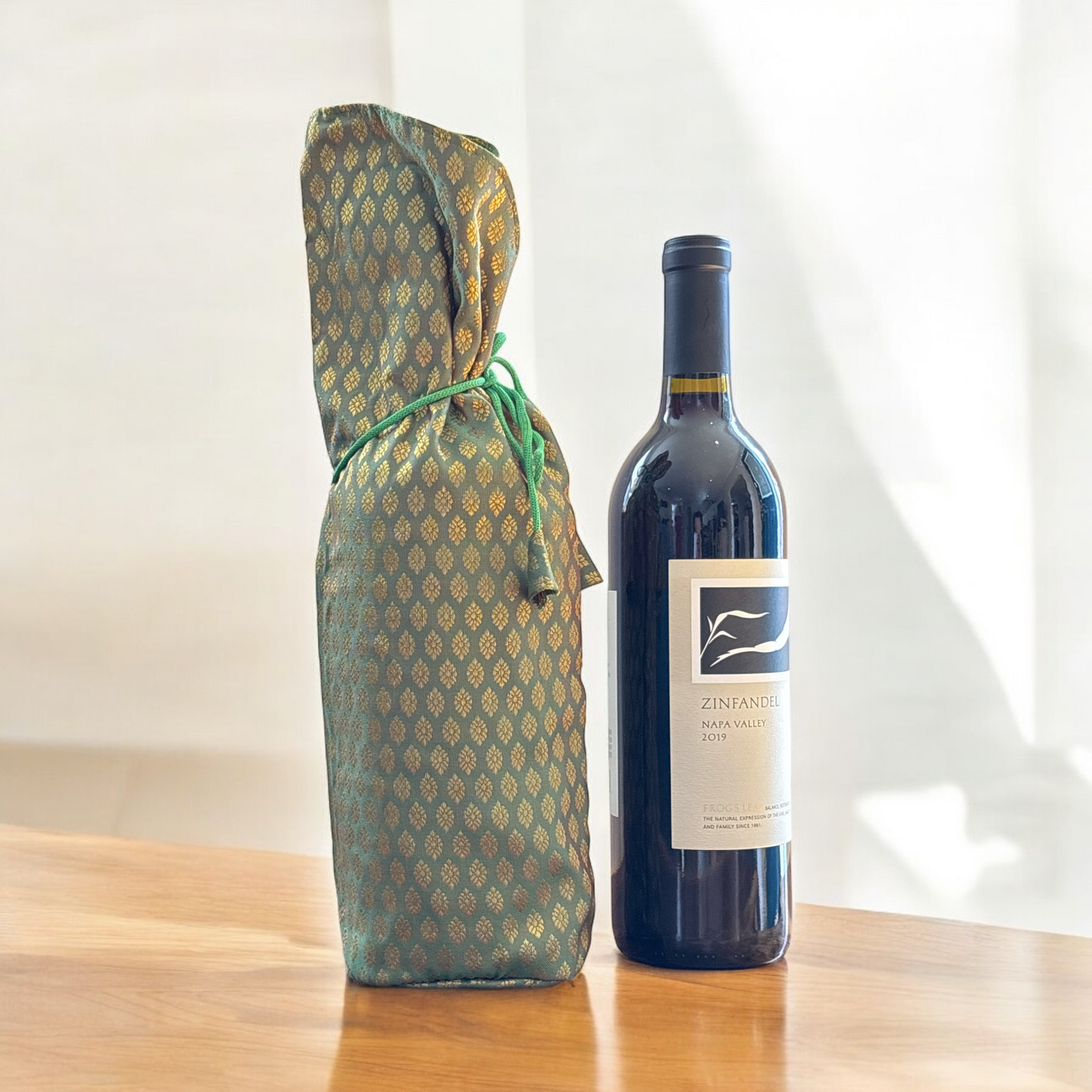 Premium Handmade Wine/Drink Bottle Gift Bag with Brocade fabric - Regular size