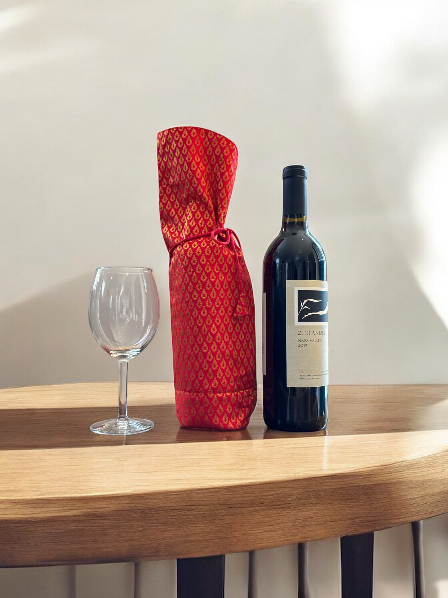 Premium Handmade Wine/Drink Bottle Gift Bag with Brocade fabric - Regular size